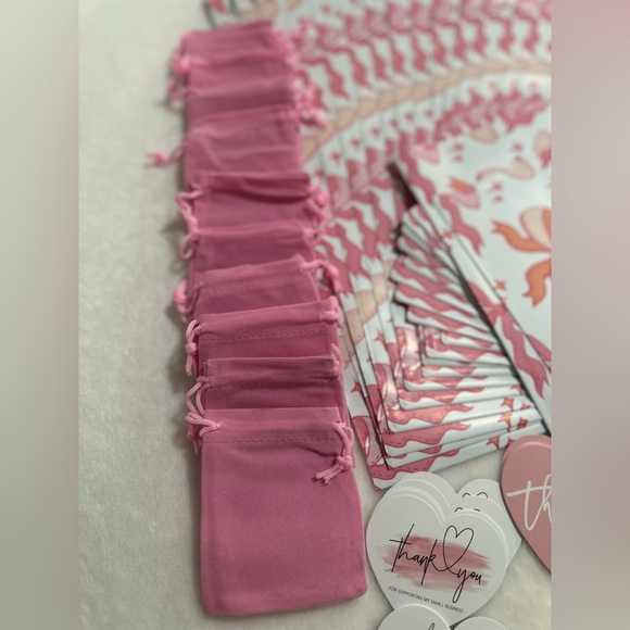 Pink Coquette Poly Mailers, Pink Velvet Bags, & Heart Shaped Thank You Cards - Picture 4 of 5